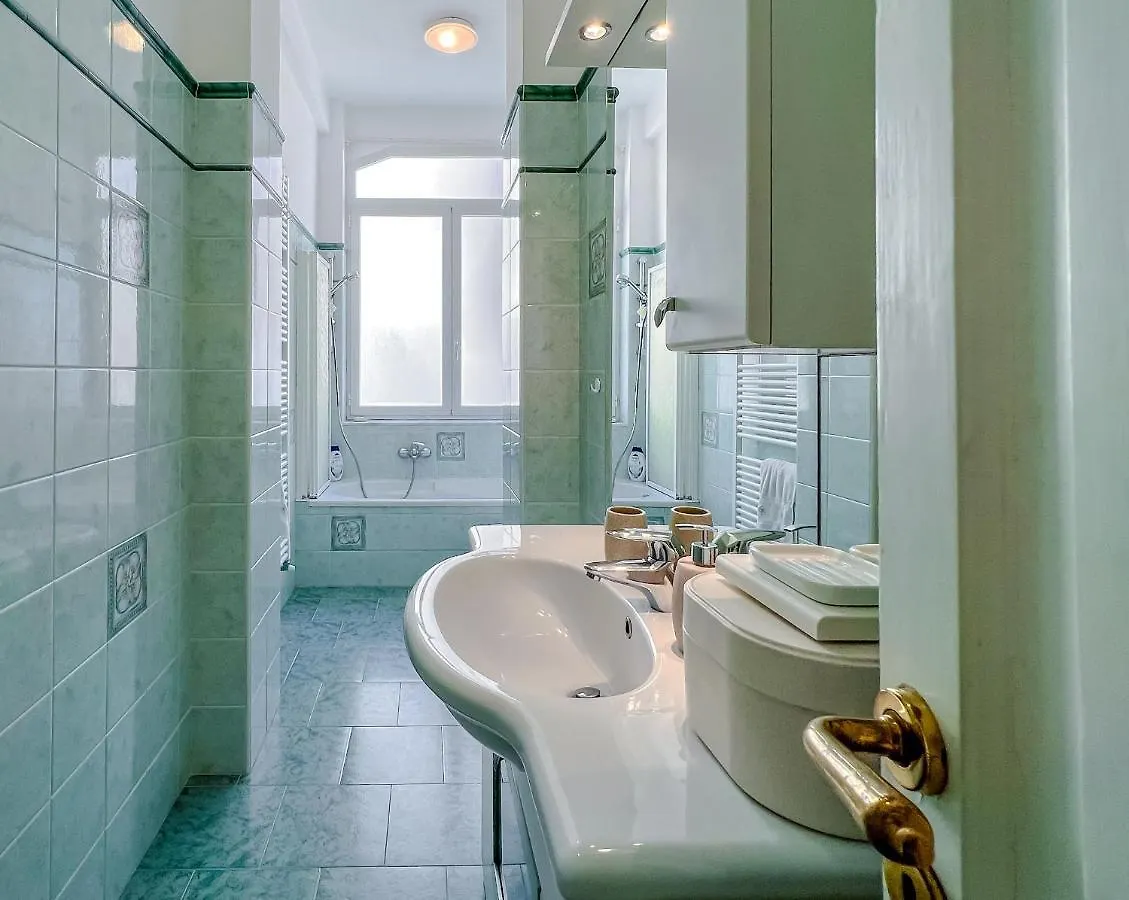 Appartement Grande Appartamento In Zona Tranquilla Varazze Italie